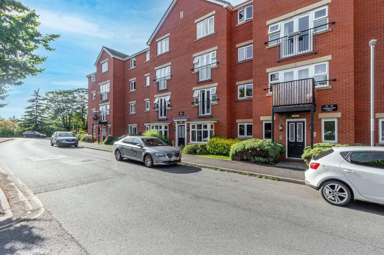 Lovely 2Bed Apt In Redditch, Free Wi-Fi & Parking Екстер'єр фото